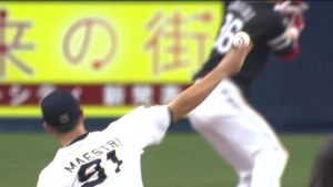 Alex Maestri Pitcher Japan Buffaloes 2014 (40)